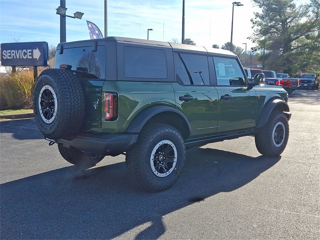 New 2025 Ford Bronco Badlands image 3