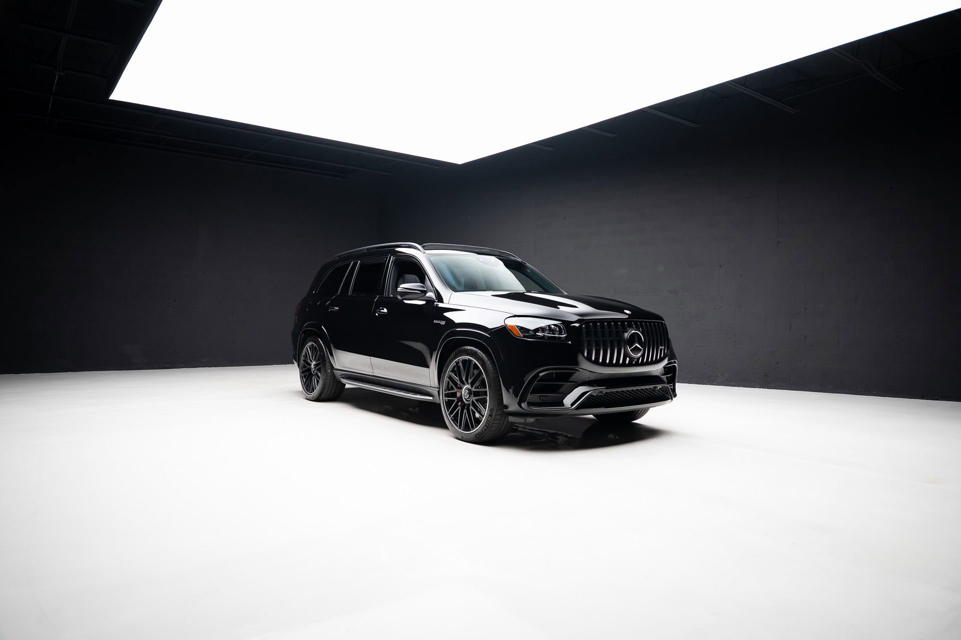 Used 2024 Mercedes-Benz GLS 63 AMG 4MATIC image 96
