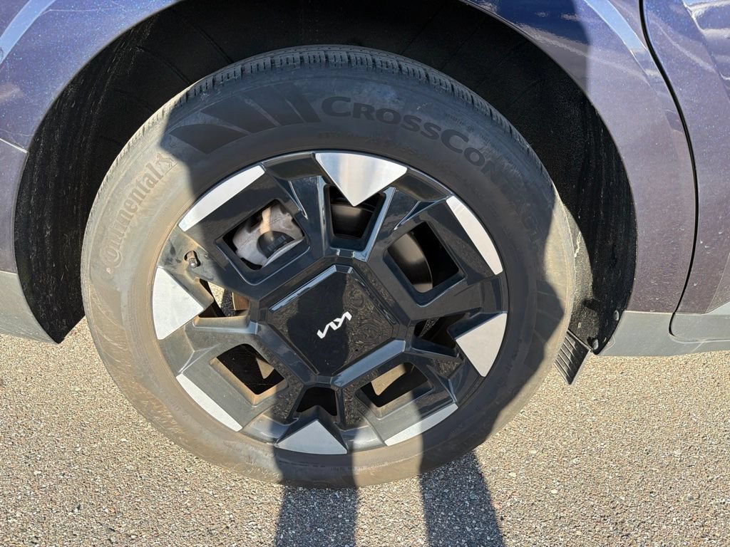 Certified 2025 Kia Carnival EX FWD image 27