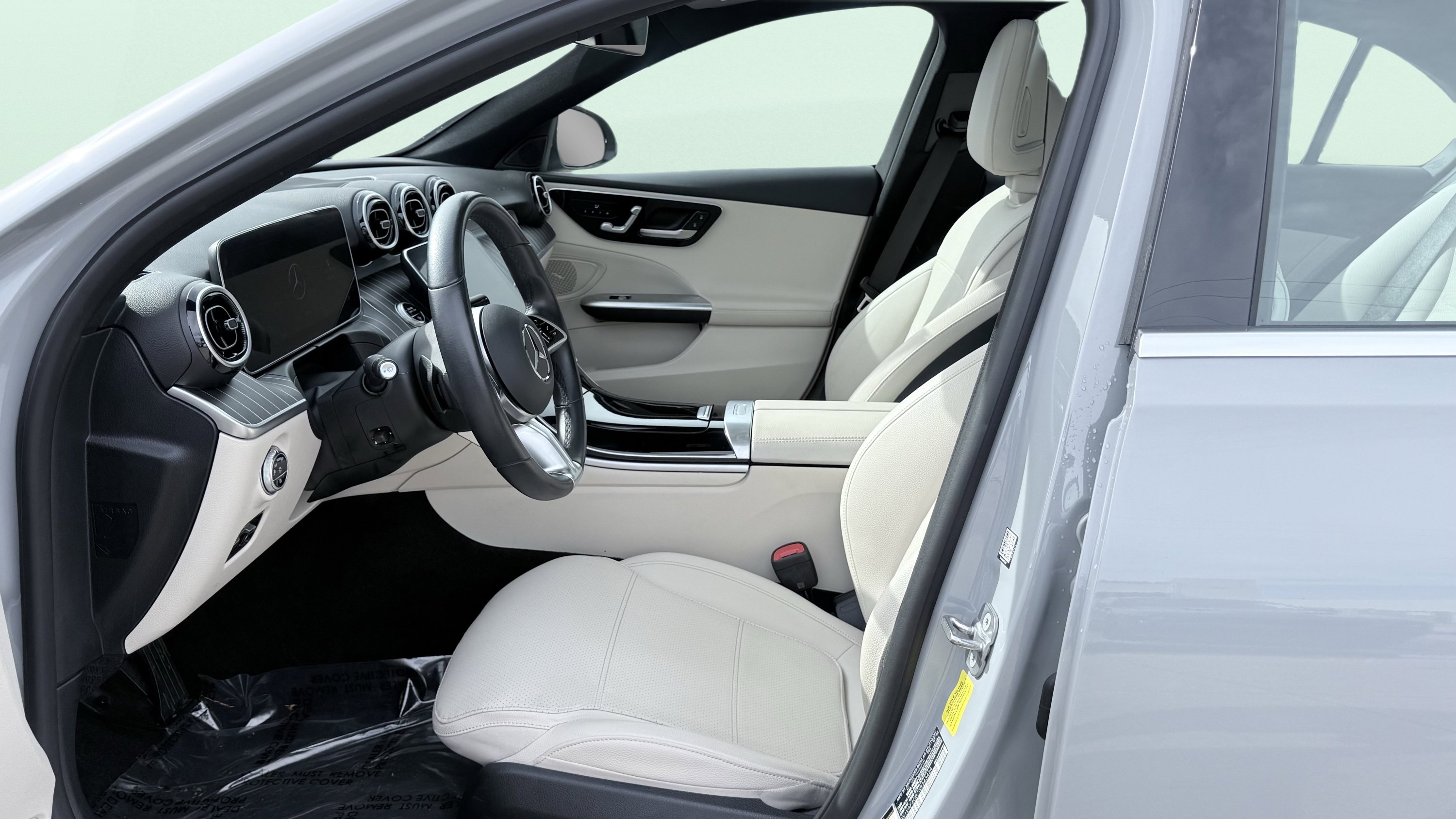 Used 2025 Mercedes-Benz C 300 Sedan image 23