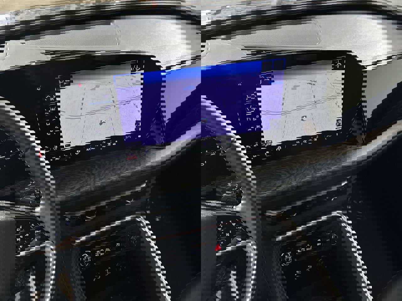 Used 2025 Audi Q5 Premium Plus w/ Premium Plus image 4