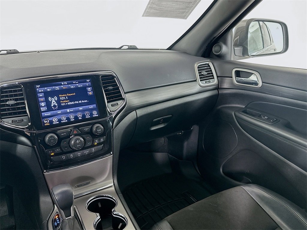 Used 2021 Jeep Grand Cherokee Laredo X image 23