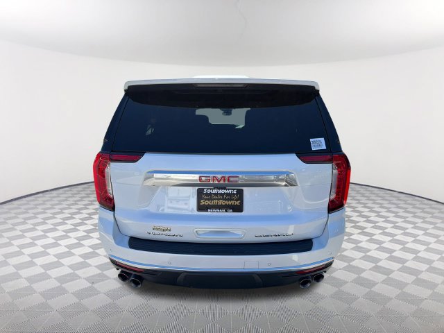 Used 2024 GMC Yukon XL Denali w/ Advanced Technology Package AWD/4WD image 6