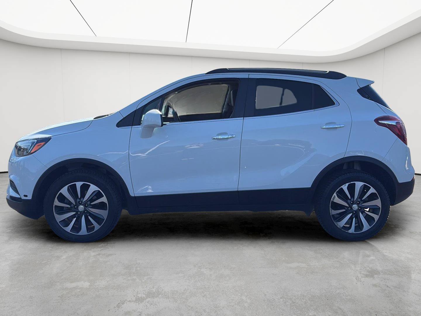 Used 2021 Buick Encore Preferred AWD/4WD image 27