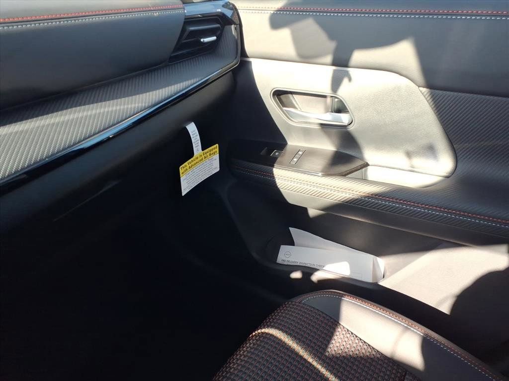 New 2026 Nissan Kicks SR image 23