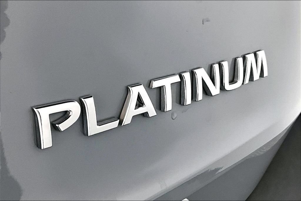 Used 2023 Nissan Rogue Platinum w/ Platinum Premium Package FWD image 14