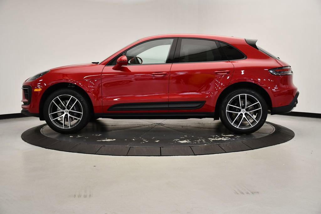 Used 2025 Porsche Macan Turbo image 2