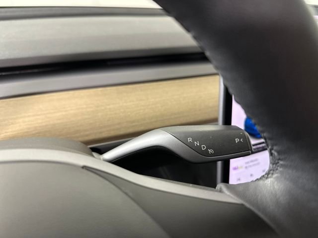 Used 2021 Tesla Model Y Long Range image 17