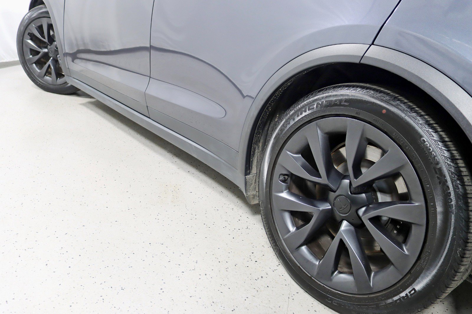 Used 2023 Tesla Model X AWD/4WD image 13