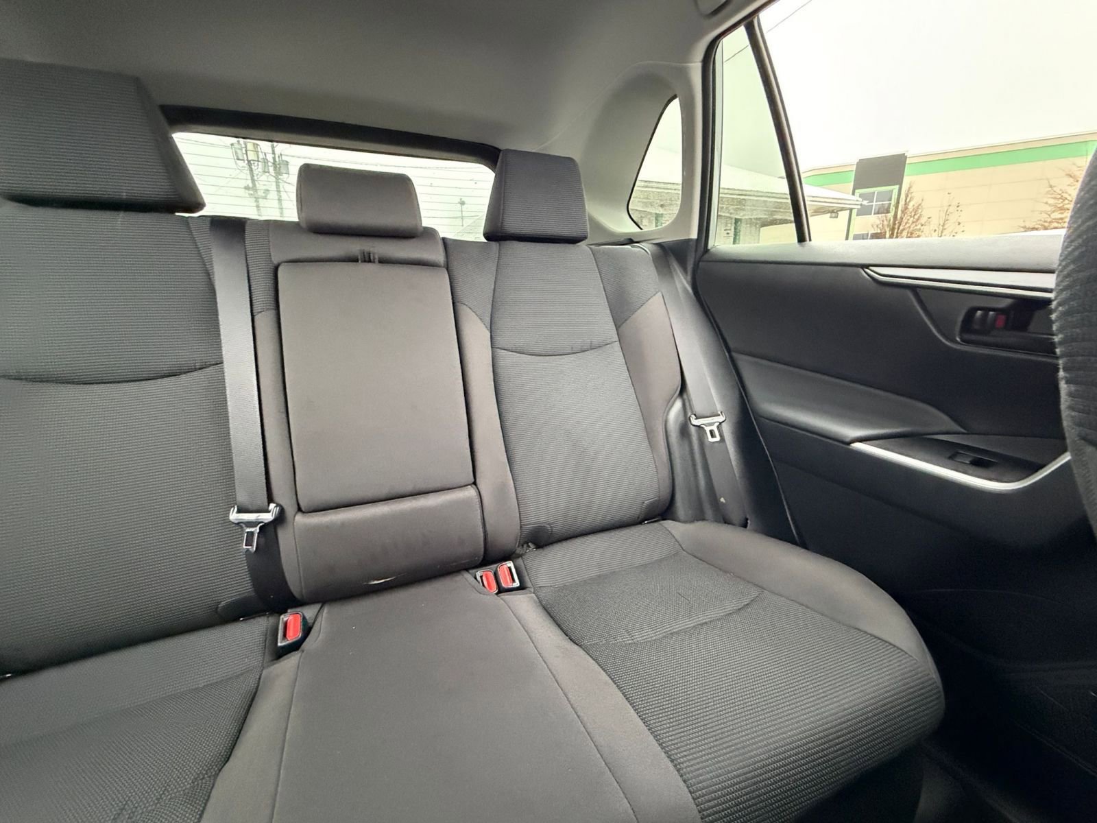 Used 2025 Toyota RAV4 LE AWD/4WD image 37