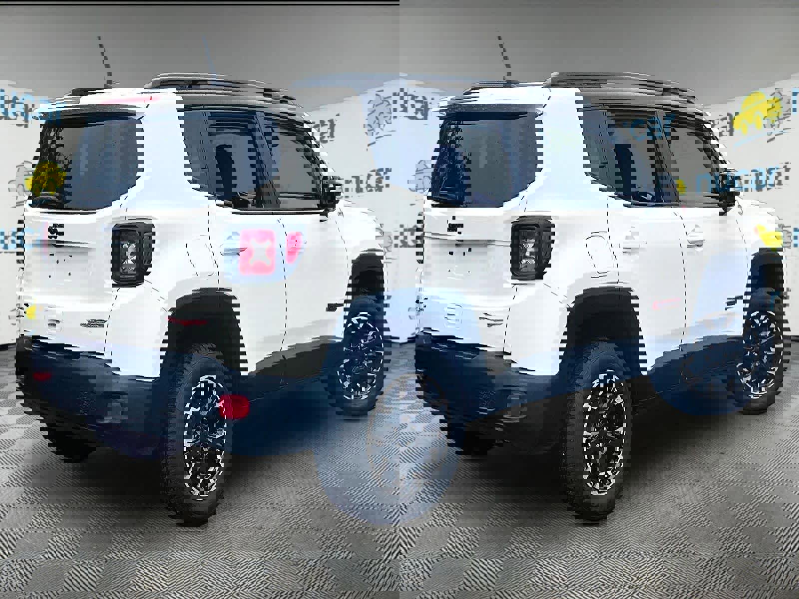 Used 2023 Jeep Renegade Trailhawk image 6