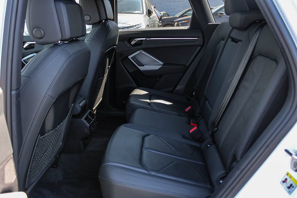 Used 2020 Audi Q3 2.0T Premium AWD/4WD image 18