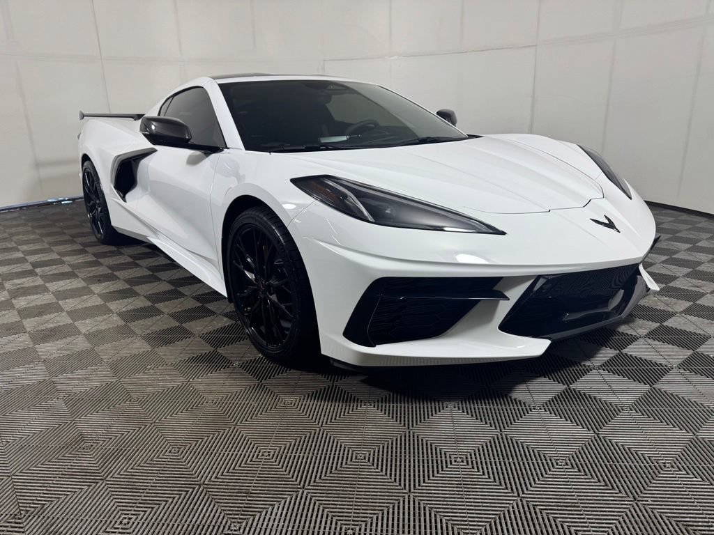 Used 2025 Chevrolet Corvette Stingray Premium Cpe RWD image 7