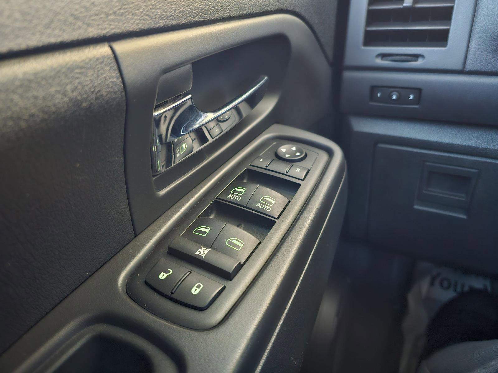 Used 2012 Jeep Liberty Sport image 23