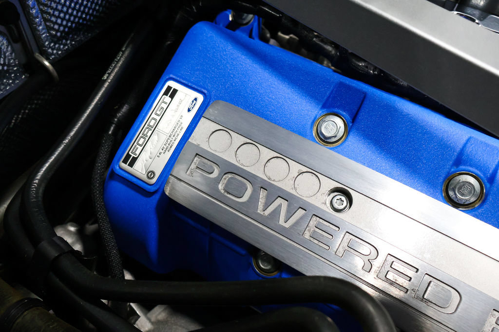 Used 2005 Ford GT RWD image 41