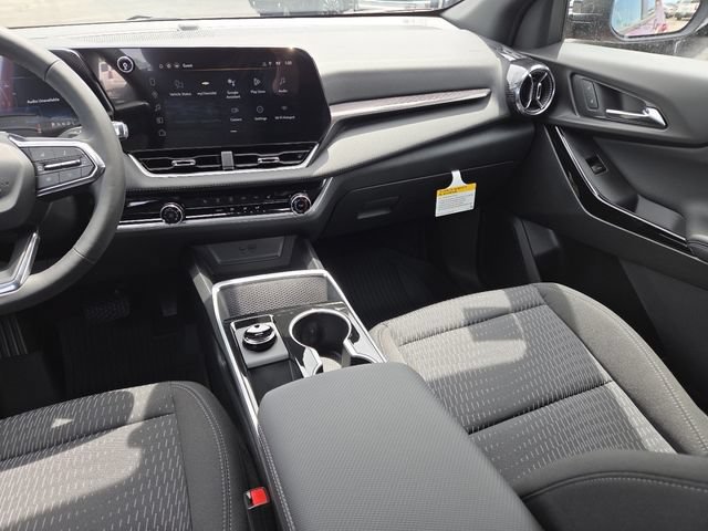 New 2026 Chevrolet Equinox LT w/ Midnight Edition AWD/4WD image 30