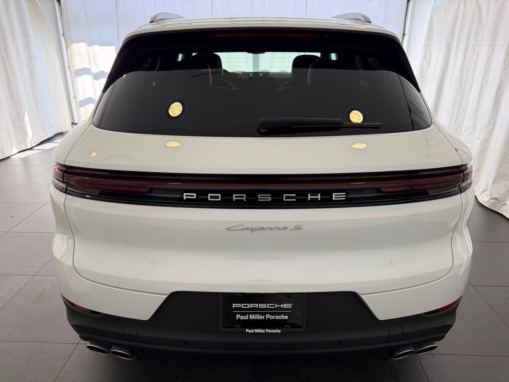 New 2026 Porsche Cayenne S AWD/4WD image 8