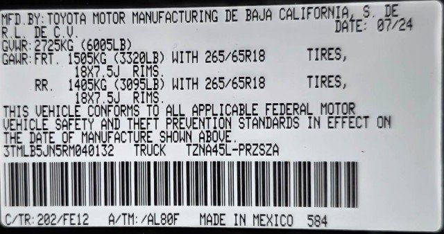 Used 2024 Toyota Tacoma TRD Sport AWD/4WD image 43