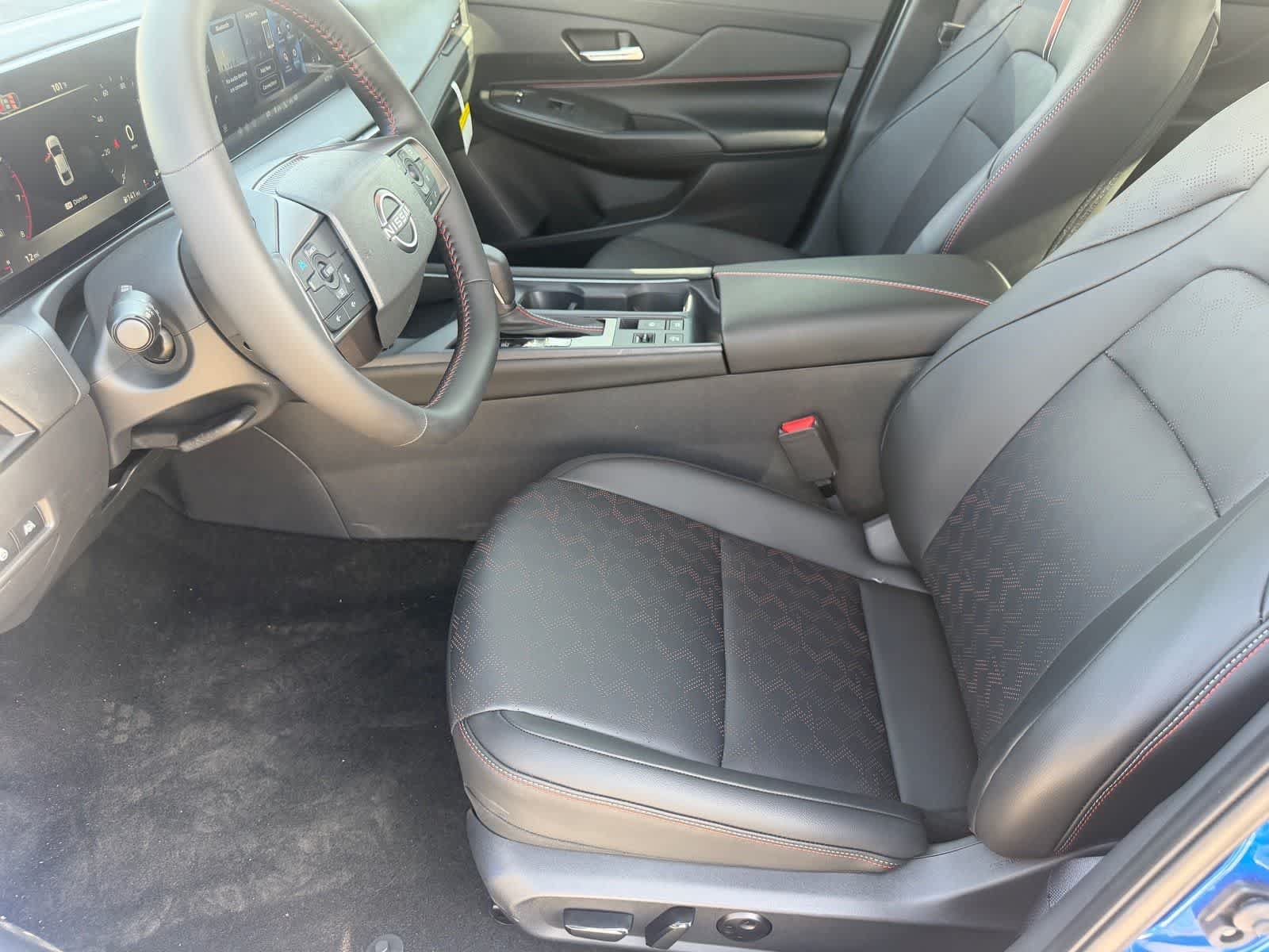 New 2026 Nissan Sentra SR w/ SR Premium Package FWD image 13