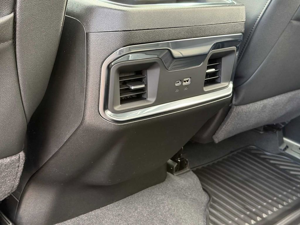 New 2026 Chevrolet Silverado 1500 LTZ w/ Z71 Off-Road Package AWD/4WD image 26