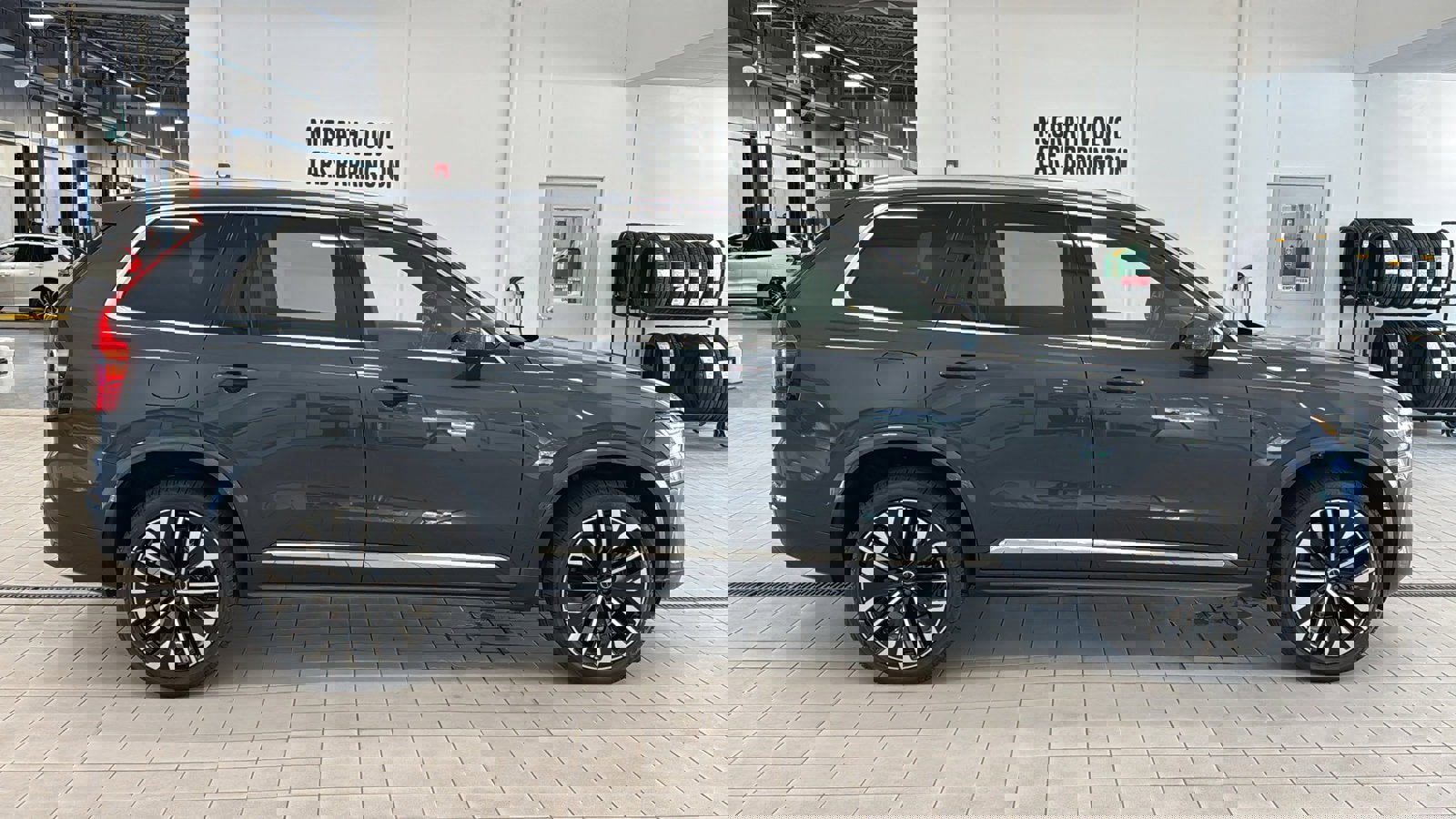 New 2026 Volvo XC90 B6 Plus w/ Protection Package Premier image 4