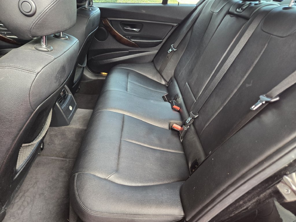 Used 2013 BMW 328i Sedan RWD image 19