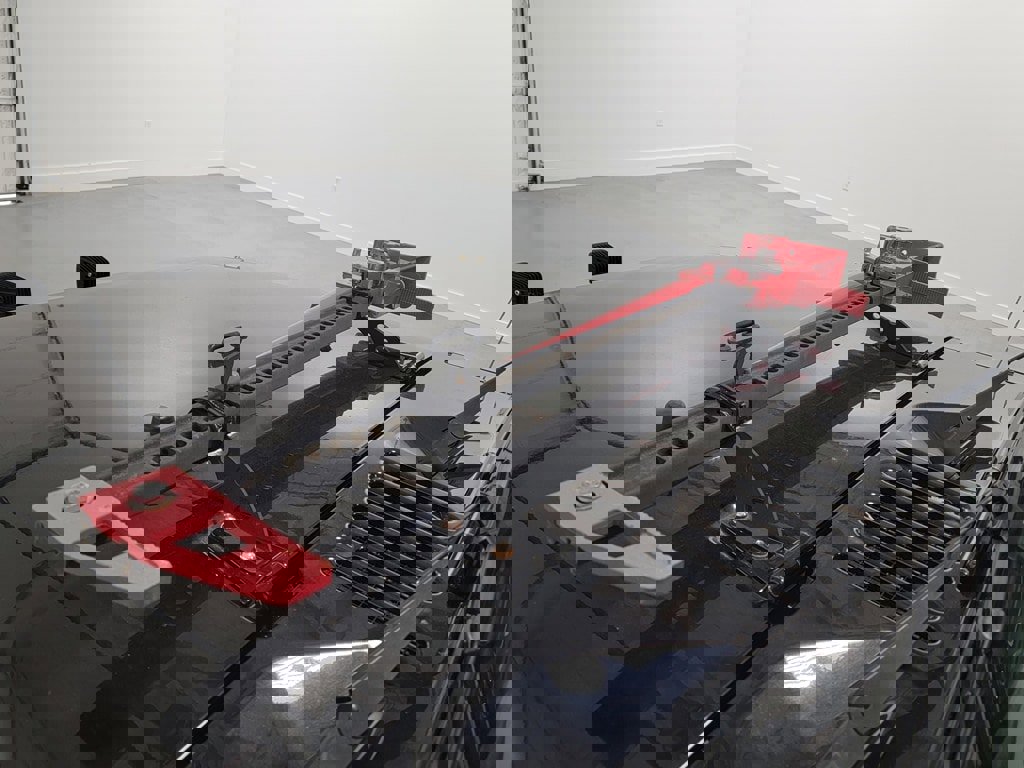 Used 2018 Jeep Wrangler Unlimited Rubicon w/ Connectivity Group image 17