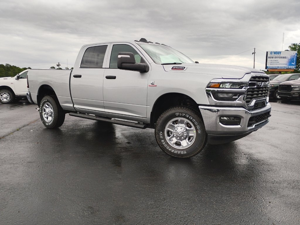 New 2026 RAM 2500 Tradesman AWD/4WD image 3