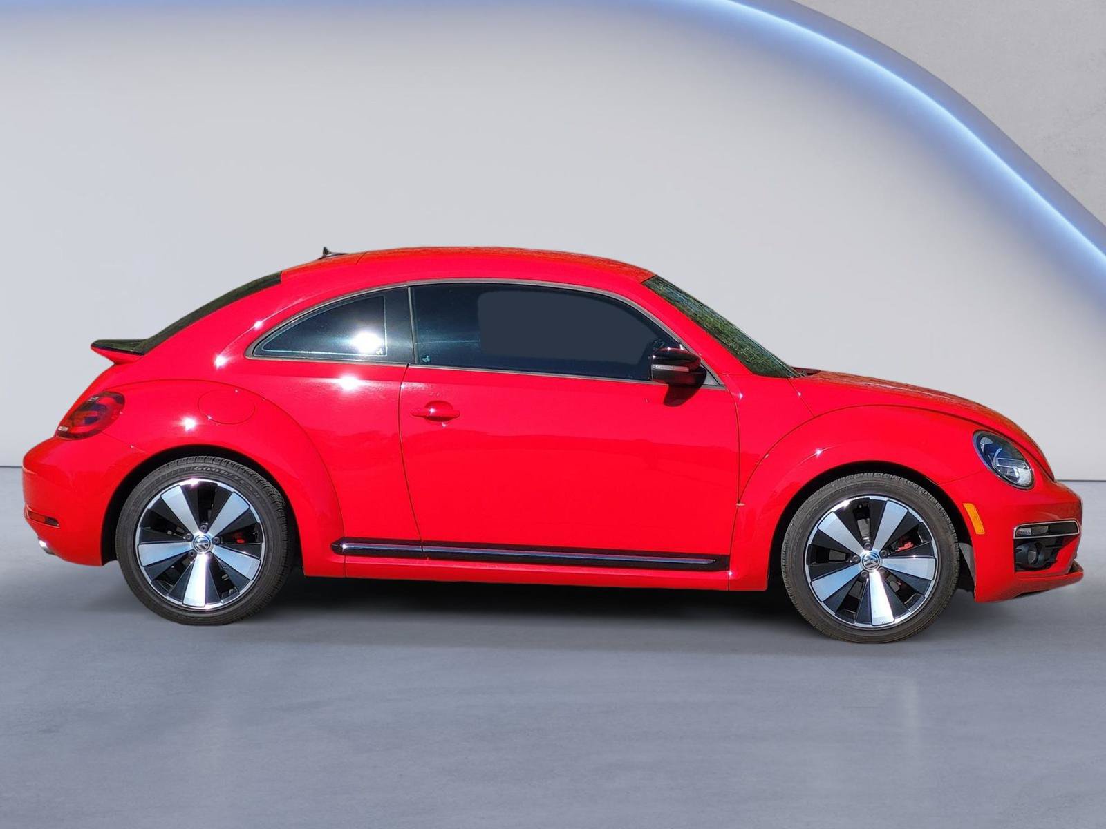 Used 2013 Volkswagen Beetle 2.0T FWD image 4