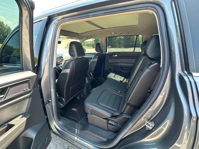 Used 2023 Volkswagen Atlas SEL Premium AWD/4WD image 18