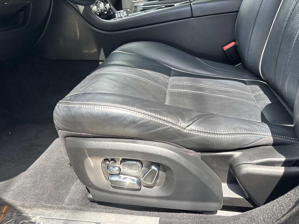 Used 2015 Jaguar XJ L Portfolio RWD image 18