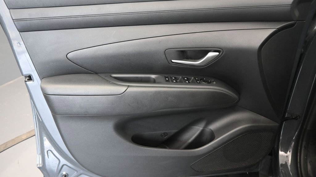 Used 2025 Hyundai Tucson SEL FWD image 22