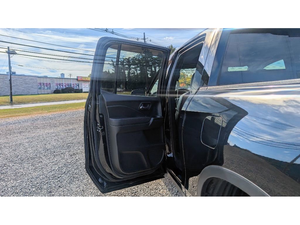 Used 2017 Honda Ridgeline Black Edition image 10