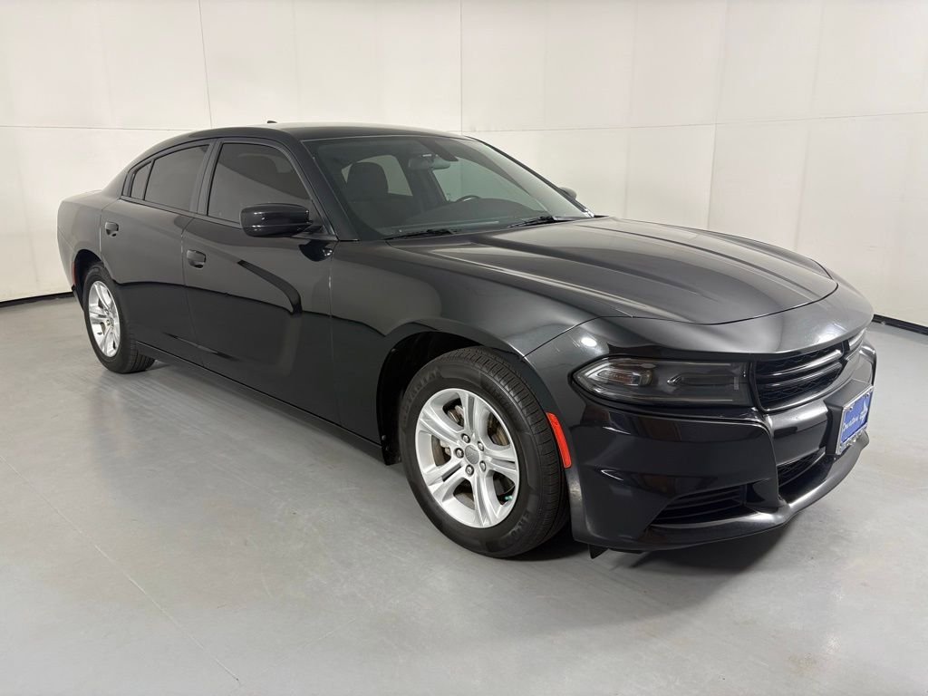 Used 2023 Dodge Charger SXT RWD image 2
