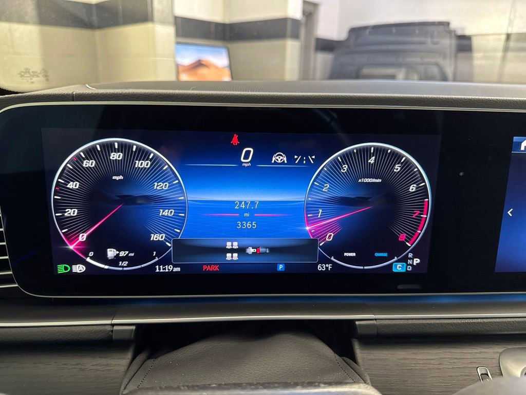 Certified 2025 Mercedes-Benz GLS 580 4MATIC w/ Acoustic Comfort Package image 29