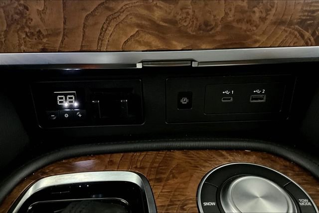 Used 2023 Nissan Armada SL image 31