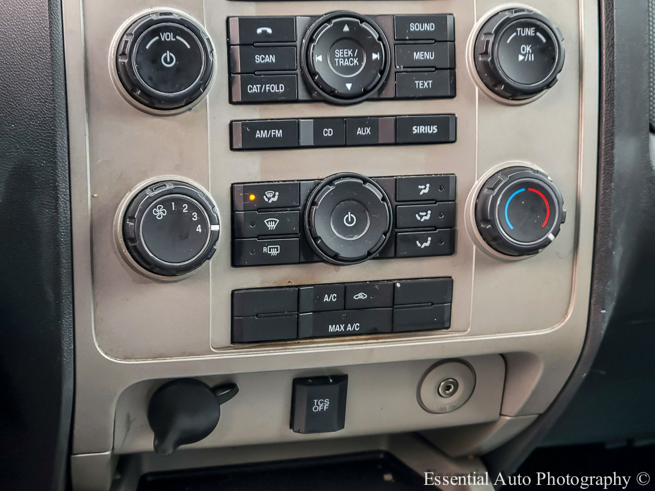 Used 2012 Ford Escape XLT image 16