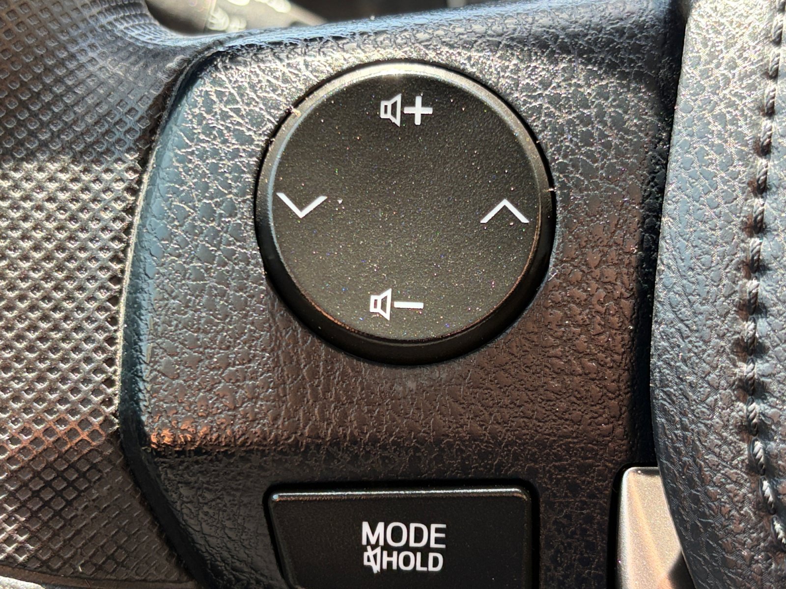 Used 2016 Toyota RAV4 LE AWD/4WD image 20