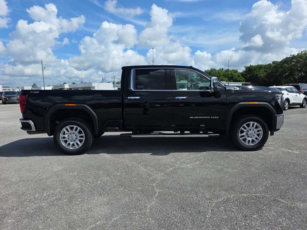 Used 2024 GMC Sierra 2500 SLT w/ SLT Premium Package AWD/4WD image 9