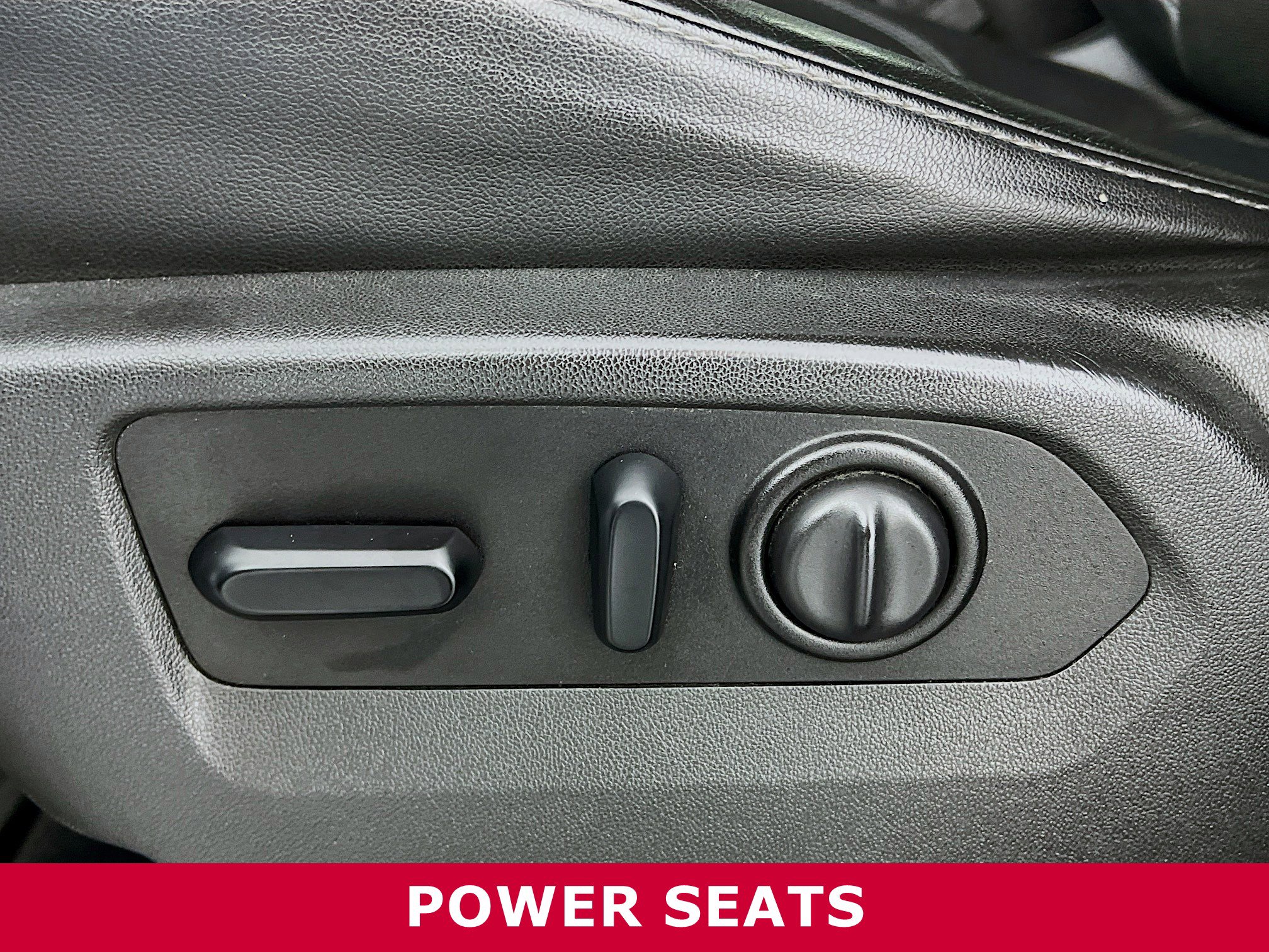 Used 2020 Chevrolet Silverado 2500 LTZ w/ LTZ Premium Package image 4