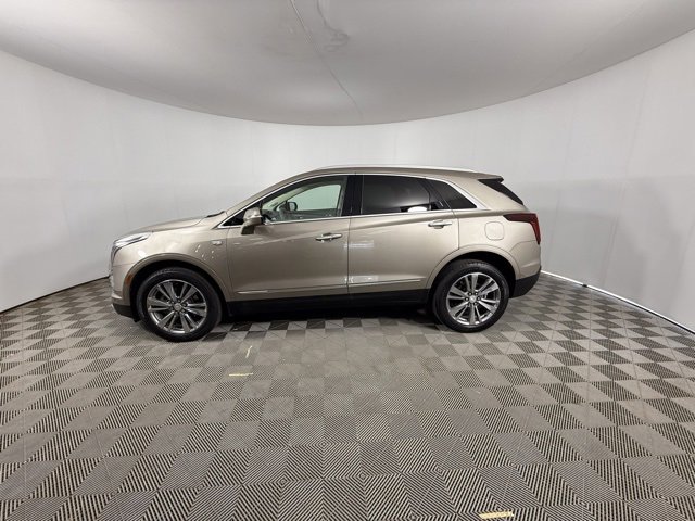 Used 2022 Cadillac XT5 Premium Luxury w/ LPO, Floor Liner Package image 20