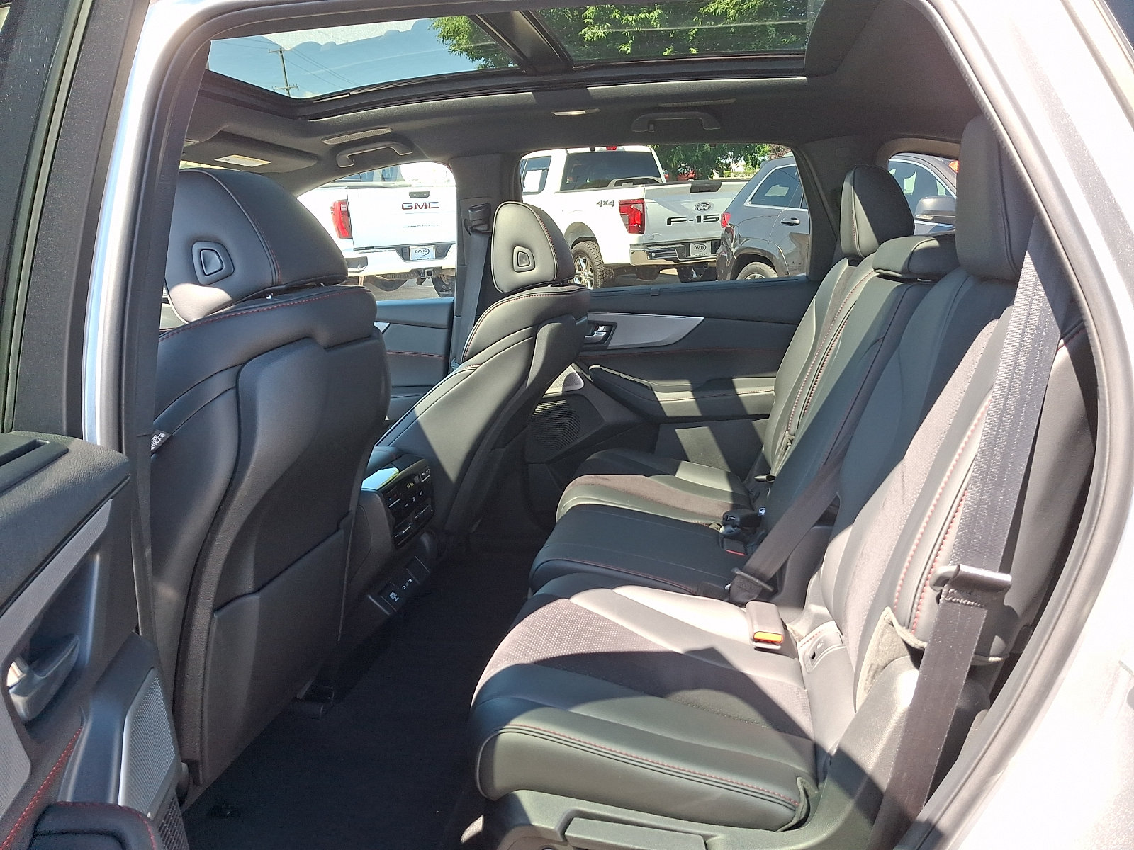 Used 2025 Acura MDX A-Spec AWD/4WD image 11