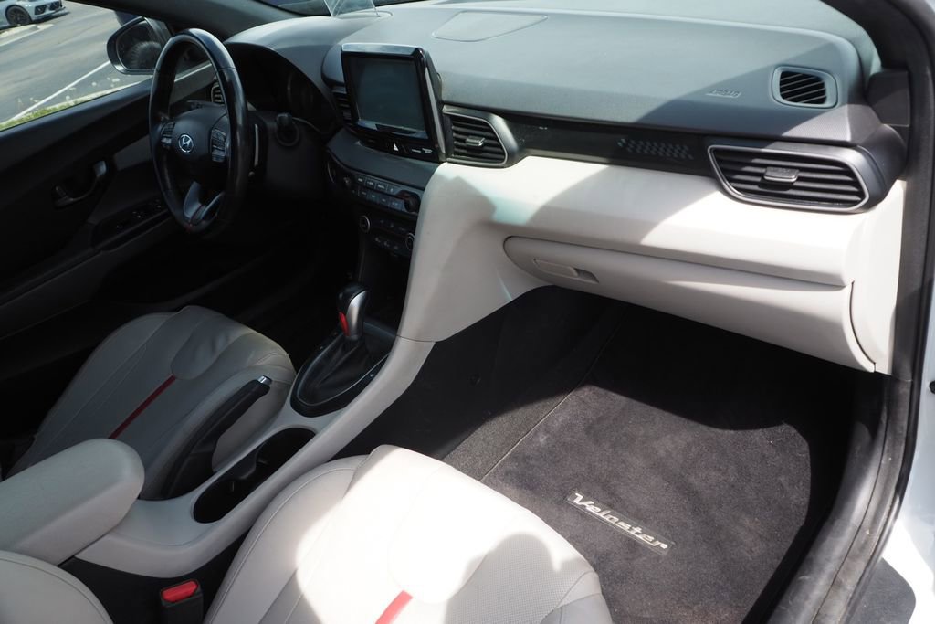 Used 2019 Hyundai Veloster Turbo Ultimate FWD image 19