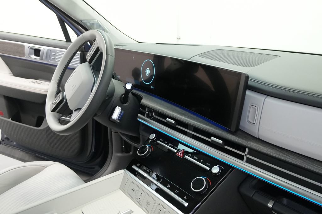 Used 2025 Hyundai Santa Fe Calligraphy image 39