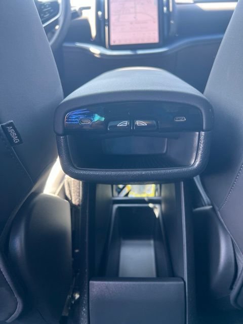 Certified 2025 Volvo EX30 Ultra AWD/4WD image 26
