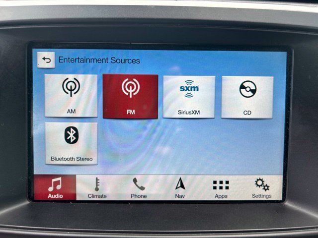 Used 2018 Ford Explorer XLT w/ Equipment Group 201A FWD image 24