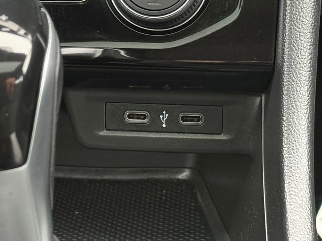 Used 2022 Volkswagen Jetta SE image 6