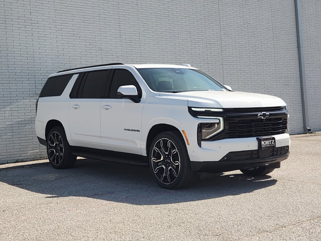 New 2026 Chevrolet Suburban RST w/ RST Capability Package AWD/4WD image 2