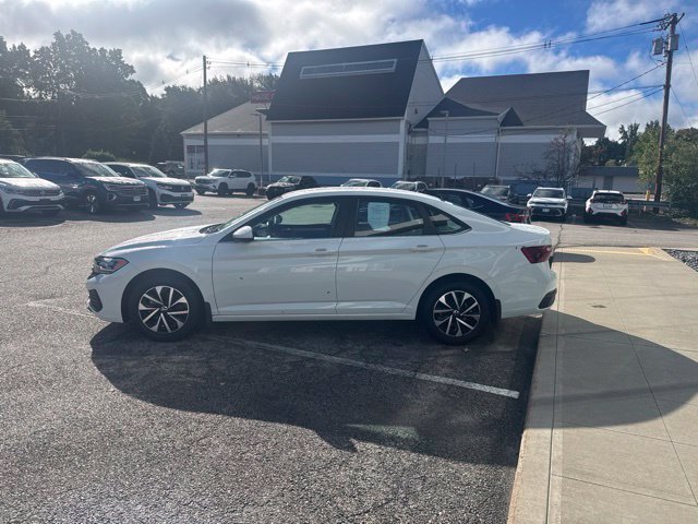 Certified 2024 Volkswagen Jetta S FWD image 7