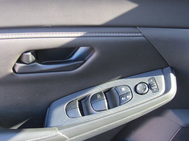 Certified 2025 Nissan Sentra S image 19